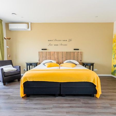B&B In Ons Straatje Rosmalen Εξωτερικό φωτογραφία